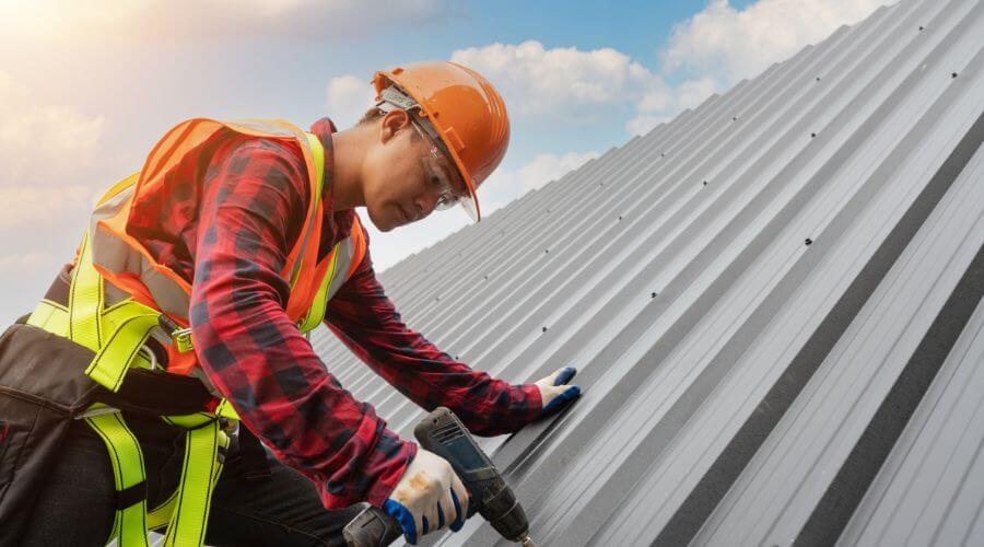 Professional Emergency Roof Repairs services in Alpha, IL